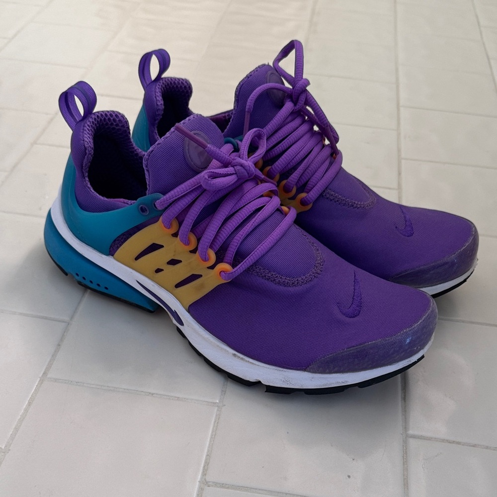 Nike Men’s Presto Size 8 Athletic Shoes